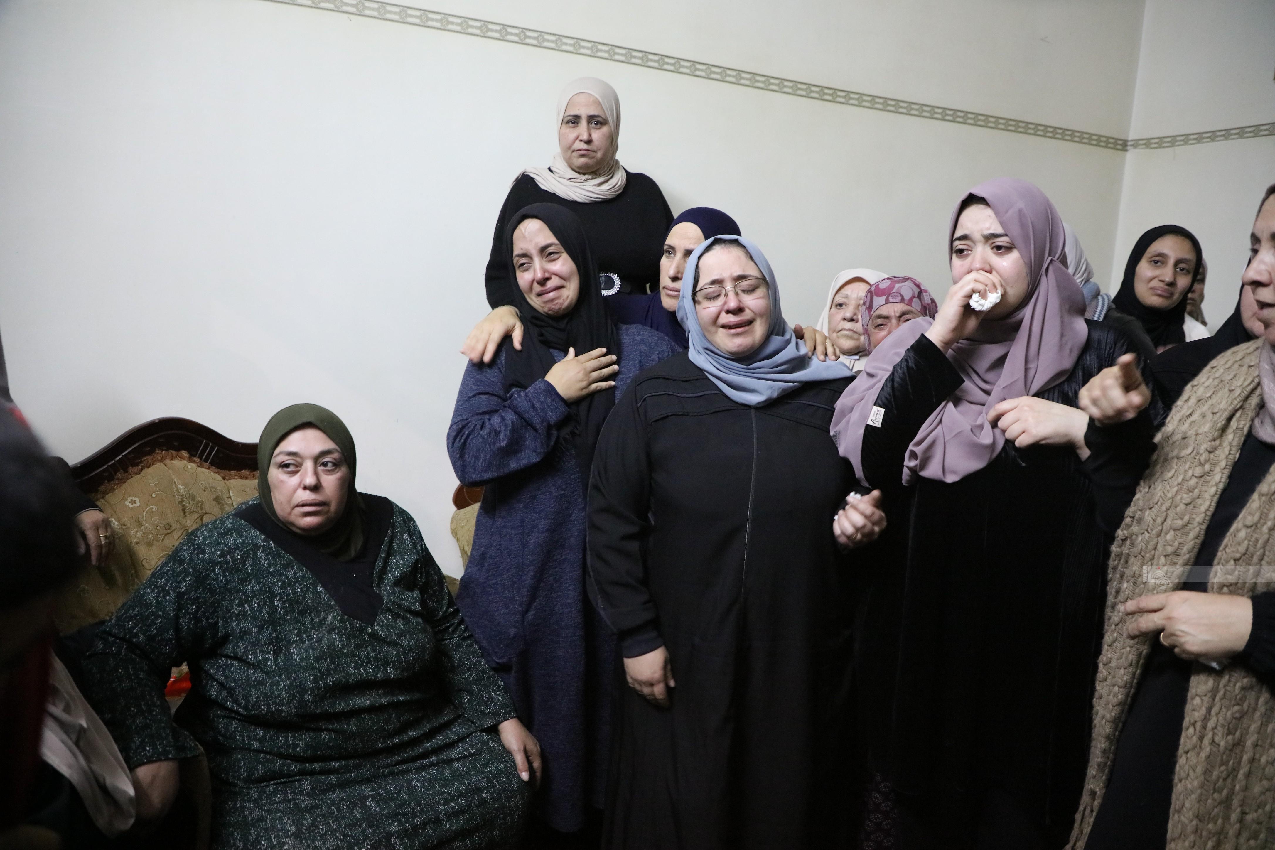 وداع الشهيد محمد بدارنة (25 عاما) من بلدة يعبد جنوب غرب جنين (تصوير: عدي دعيبس/وفا)